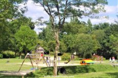 Aire de jeux pour enfants à Caden - Morbihan - Récréatiloups