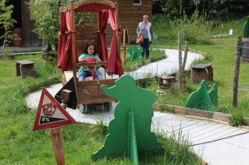Le parc, activités pour enfants de 0 à 36 mois.